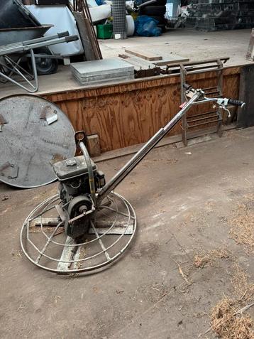 Vloerafwerker / vlinder beschikbaar voor biedingen