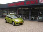 Renault Twingo 1.2 Authentique zeer nette auto apk 17-09-202, Auto's, Renault, Voorwielaandrijving, Gebruikt, Zwart, Origineel Nederlands