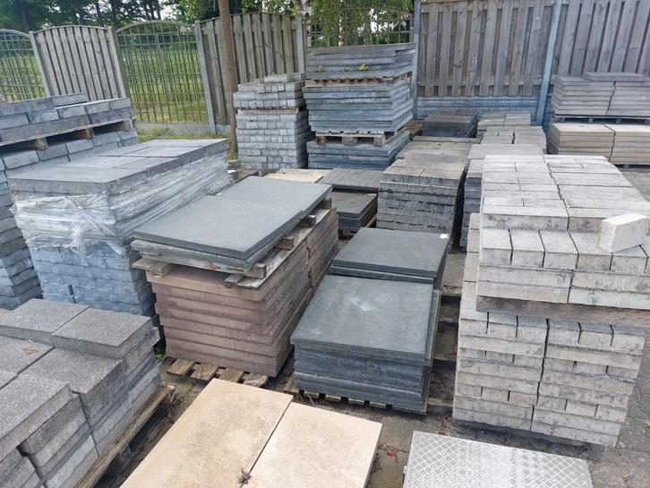 Diverse restpartijen bestrating, stapelblokken, schuttingen, Tuin en Terras, Tegels en Klinkers, Zo goed als nieuw, Terrastegels