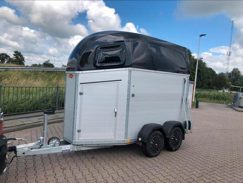 Anderhalf paards trailer in NIEUW STAAT !!!, Dieren en Toebehoren, Paarden en Pony's | Trailers en Aanhangwagens, Zo goed als nieuw