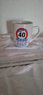 Mok 40 jaar - Hoera! Het leven begint!, Huis en Inrichting, Keuken | Servies, Ophalen of Verzenden