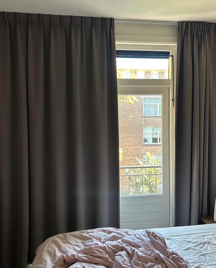 Prachtig verduisterend gordijn, zo goed als nieuw, Huis en Inrichting, Stoffering | Gordijnen en Lamellen, Zo goed als nieuw, 200 cm of meer