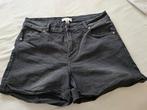 H&M. Zwarte korte broek, maat 46, Ophalen of Verzenden, Zo goed als nieuw, Zwart, Overige jeansmaten