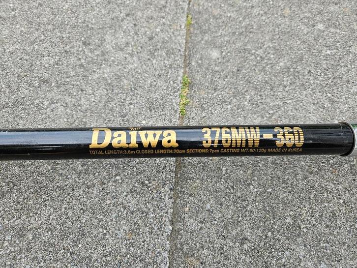 Werphengel telescoophengel daiwa 376MW-360, Watersport en Boten, Hengelsport | Algemeen, Zo goed als nieuw, Werphengel, Ophalen of Verzenden