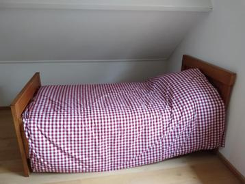 ledikant eiken met lattenbodem. beschikbaar voor biedingen
