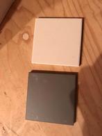 Badkamer tegels bruin en wit, Doe-het-zelf en Verbouw, Ophalen, Nieuw, Minder dan 20 cm, Wandtegels