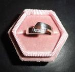 Ring zirkonia zilver strak modern, Sieraden, Tassen en Uiterlijk, Ringen, 18 tot 19, Gebruikt, Verzenden, Dame