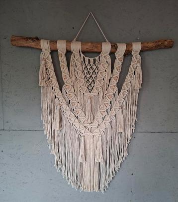 Nieuwe handgemaakte macrame wandkleed beige  beschikbaar voor biedingen