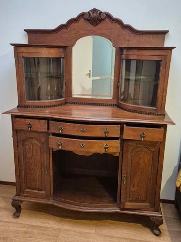 Vintage Eikenhouten Buffetkast beschikbaar voor biedingen