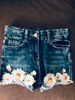 MonnaLisa jeans shorts madeliefjes maat 7 jaar/122 NIEUW, Nieuw, Meisje, Ophalen of Verzenden, Broek