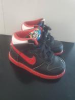 Nike dunk high, Ophalen of Verzenden, Zo goed als nieuw, Schoenen