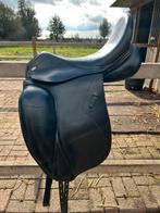 Kentaur Afrodite Dressuurzadel – maat 17,5, Dieren en Toebehoren, Paarden en Pony's | Zadels, Ophalen of Verzenden, Zo goed als nieuw