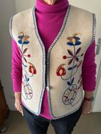 Hesje vilt met borduurwerk, Ophalen of Verzenden, Zo goed als nieuw, Maat 38/40 (M), Wit