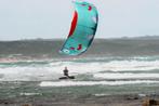 Reedin HTF V2&V3 9m 12m + bar, Watersport en Boten, Kitesurfen, Kitesurf-set, Verzenden, 9 m², Geen board