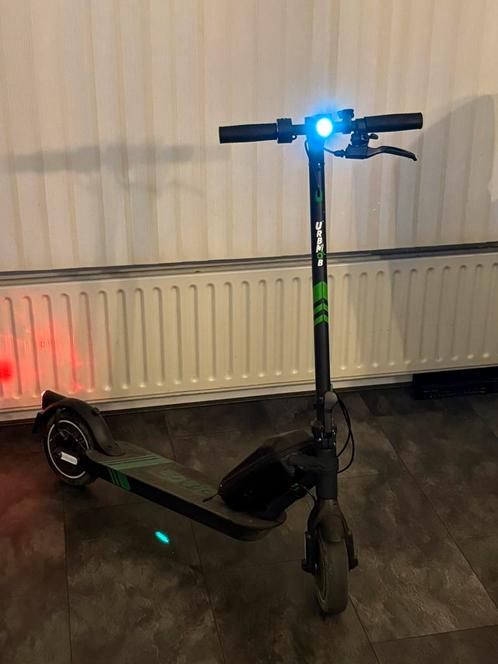 Elektrische step, Fietsen en Brommers, Steps, Zo goed als nieuw, Elektrische step (E-scooter), Ophalen of Verzenden