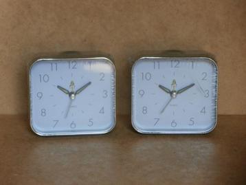 Quartz alarmklok alarm klok alarmklokje tafel klokje 9,5x9x4 beschikbaar voor biedingen