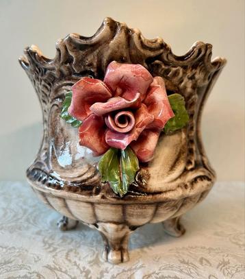 Capodimonte Bloempot met Rozen beschikbaar voor biedingen