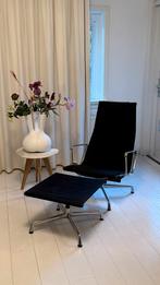 Vitra Eames Alu Stoel EA 124/125 - Zwart Hopsack, Huis en Inrichting, Zwart, Ophalen of Verzenden, Zo goed als nieuw, Metaal