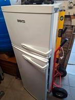 Goed werkende koelkast zie er nog netjes uit, Witgoed en Apparatuur, Koelkasten en IJskasten, Ophalen, Gebruikt, 200 liter of meer