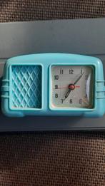 Retro bakeliet jaren 60 klokje, Huis en Inrichting, Woonaccessoires | Klokken, Ophalen of Verzenden, Gebruikt, Analoog, Wekker of Tafelklok