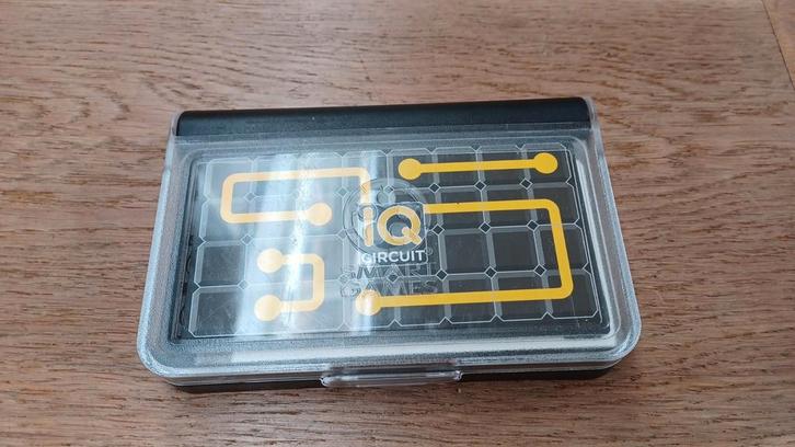 Smartgames IQ Circuit, Hobby en Vrije tijd, Denksport en Puzzels, Zo goed als nieuw, Overige typen, Minder dan 500 stukjes, Ophalen of Verzenden