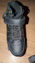 Mooie zwarte rolschaatsen Maat 42, Sport en Fitness, Skeelers, Ophalen of Verzenden, Zo goed als nieuw