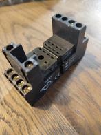 Smitt Relays VM-4T Relaisvoet, Hobby en Vrije tijd, Elektronica-componenten, Ophalen of Verzenden