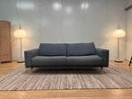 ZGAN + GARANTIE Leolux Bellice 3-Zits Bank Grijsblauw Ploeg, Leolux, https://www.leolux.nl/, Driepersoons, 75 tot 100 cm