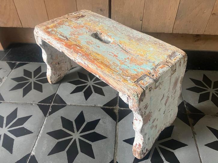 Oud Brocante Krukje, Antiek en Kunst, Antiek | Meubels | Stoelen en Banken, Ophalen of Verzenden
