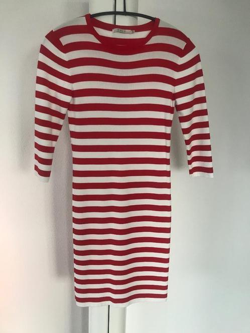 Nikkie jurk rood wit gestreept 40 als nieuw, Kleding | Dames, Jurken, Zo goed als nieuw, Maat 38/40 (M), Rood, Knielengte, Verzenden