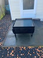 Mooie poef 80. X 80 en 55 cm hoog, Huis en Inrichting, Tafels | Bijzettafels, Ophalen, Zo goed als nieuw