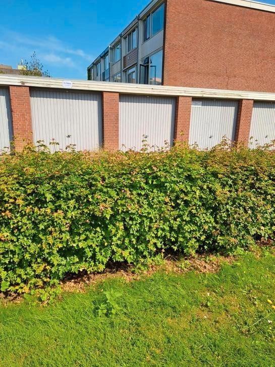 Te huur garagebox Groningen, Huizen en Kamers, Garages en Parkeerplaatsen, Groningen