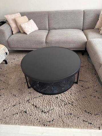 Zwarte Salontafel met Marmeren Onderblad van ikea Frötorp beschikbaar voor biedingen