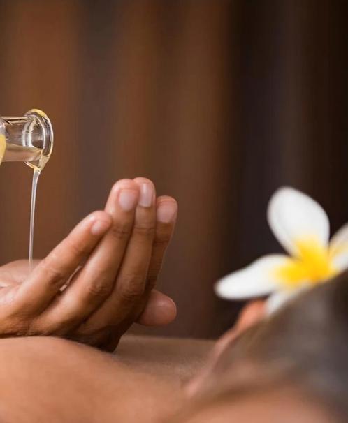 Masseur geeft RELAX massage aan huis voor vrouwen AKTIE, Diensten en Vakmensen, Welzijn | Masseurs en Massagesalons, Ontspanningsmassage