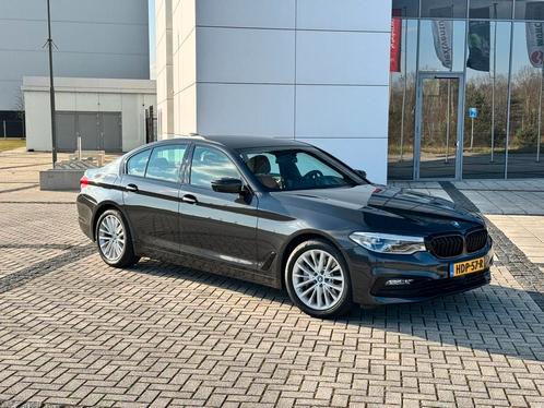 BMW 5-Serie 530e ACC HUD VOLLEDER LUXURY-LINE SOFTCLOSE, Auto's, BMW, Particulier, 5-Serie, 360° camera, ABS, Achteruitrijcamera
