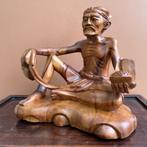 houtsnijwerk Bali - Indonesië - houten beeld - man met mand, Antiek en Kunst, Ophalen of Verzenden