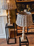 2 taupe kleurige lampen 72 cm hoog countryfield, Ophalen, Gebruikt, 50 tot 75 cm, Countryfield