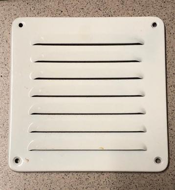Muurplaat ventilatierooster, schoepenrooster wit, aluminium beschikbaar voor biedingen