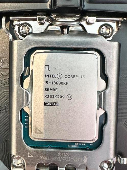 Intel CPU 13600KF te koop, Computers en Software, Processors, Zo goed als nieuw, Ophalen of Verzenden