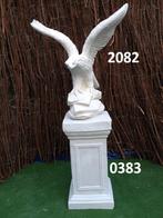 Adelaar met zuil., Tuin en Terras, Tuinbeelden, Ophalen, Nieuw, Beton, Dierenbeeld