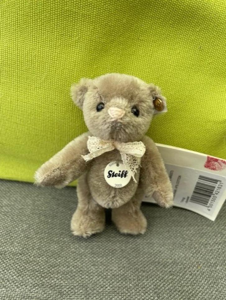 Steiff clubbeertje 10cm 2020 overproductie., Verzamelen, Beren en Cherished Teddies, Nieuw, Stoffen beer, Steiff, Ophalen of Verzenden