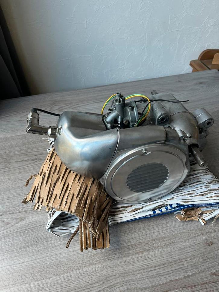 Puch Blok 3 versnelling hangeschakeld, Fietsen en Brommers, Brommeronderdelen | Oldtimers, Zo goed als nieuw, Puch, Blok, Ophalen