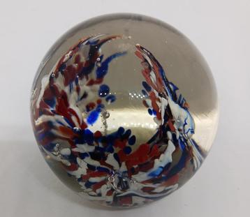 Presse Papier Rood Wit Blauw beschikbaar voor biedingen