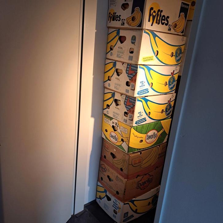 Oude Boeken - 8 Bananendozen Vol, Boeken, Overige Boeken, Gelezen, Ophalen of Verzenden
