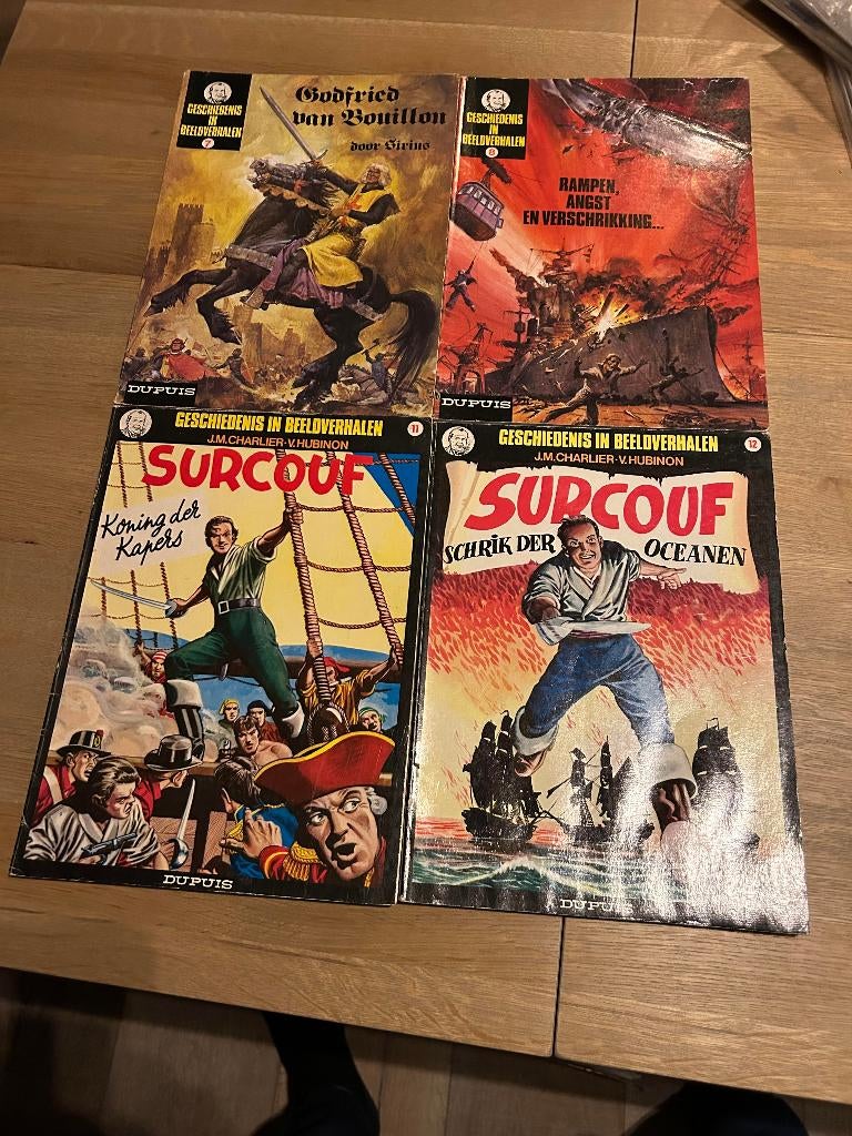 Geschiedenis in Beeldverhalen 4 delen, Boeken, Stripboeken, Meerdere stripboeken, Ophalen of Verzenden, Gelezen