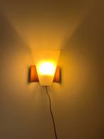 Vintage Philips Louis Kalff Wandlamp, Huis en Inrichting, Lampen | Wandlampen, Ophalen of Verzenden, Zo goed als nieuw, Hout