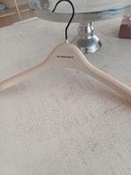 Burberry hangers, Ophalen of Verzenden, Zo goed als nieuw, Hout
