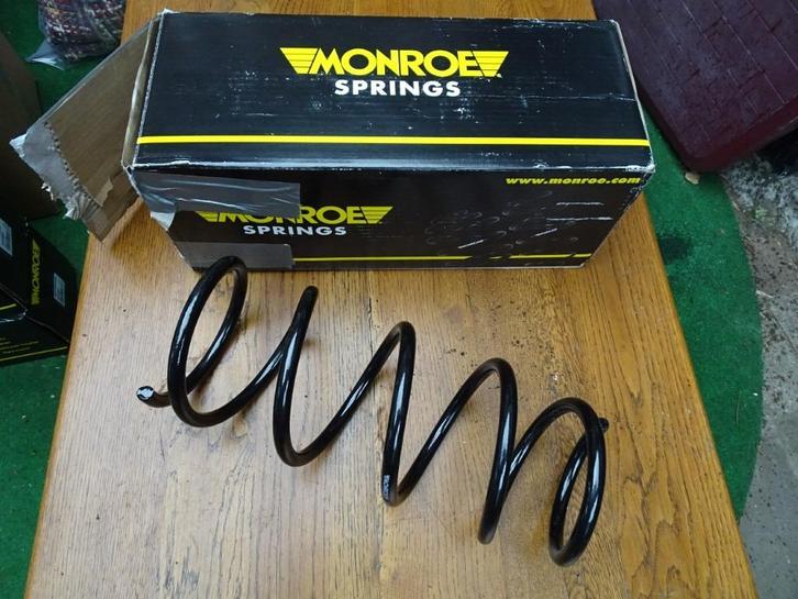 Voorveer Renault Kango, Auto-onderdelen, Ophanging en Onderstel, Renault, Nieuw, Verzenden