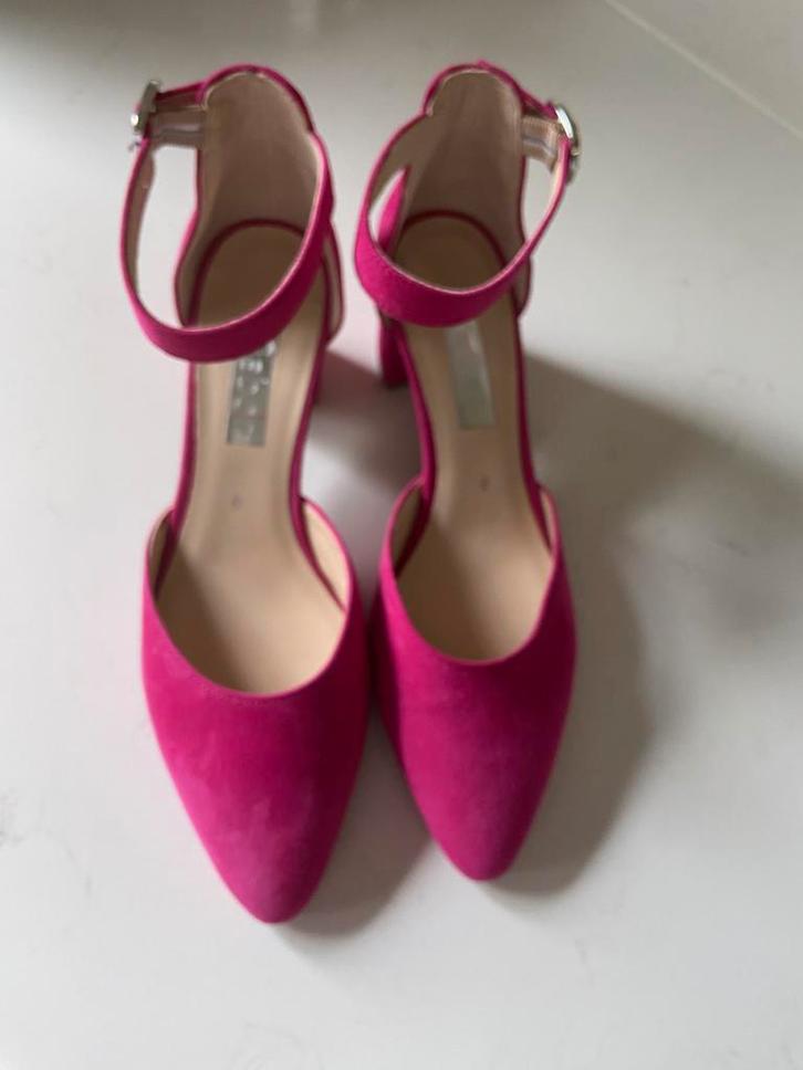 Nieuwe pumps van Gabor - maat 39 - fuchsia, Kleding | Dames, Schoenen, Nieuw, Pumps, Roze, Ophalen of Verzenden