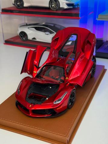 BBR Ferrari LaFerrari Lewis H. Rosso Fuoco 1/18 beschikbaar voor biedingen